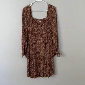 NWOT AMERICAN EAGLE CHEETAH PRINT LONG SLEEVE MINI